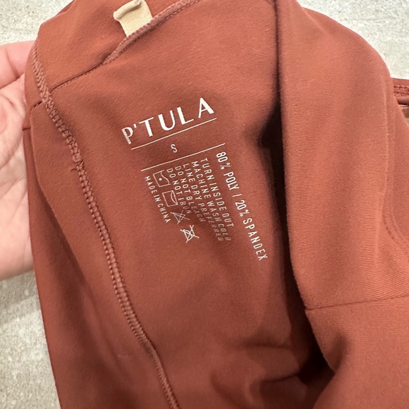 PTULA Women’s Rust Brown sports bra (pads removed, may be able to provide a set) - Picture 3 of 3